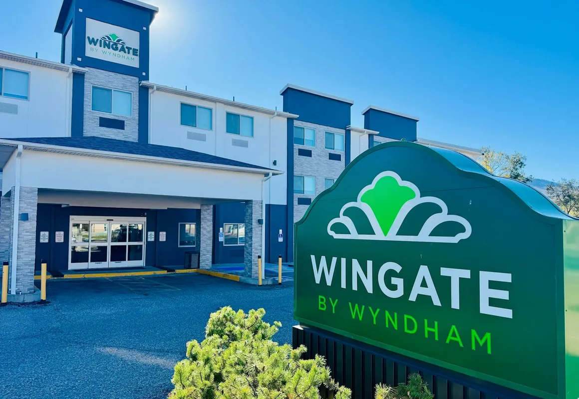 Wingate by Wyndham Los Alamos hotel hero