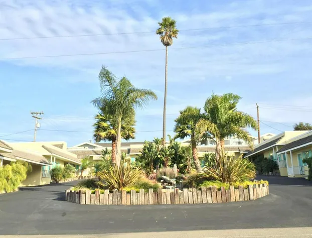 Beach Bungalow Inn and Suites hotel detail image 4