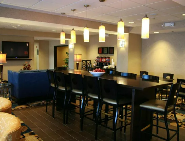 Hampton Inn Topeka hotel detail image 2