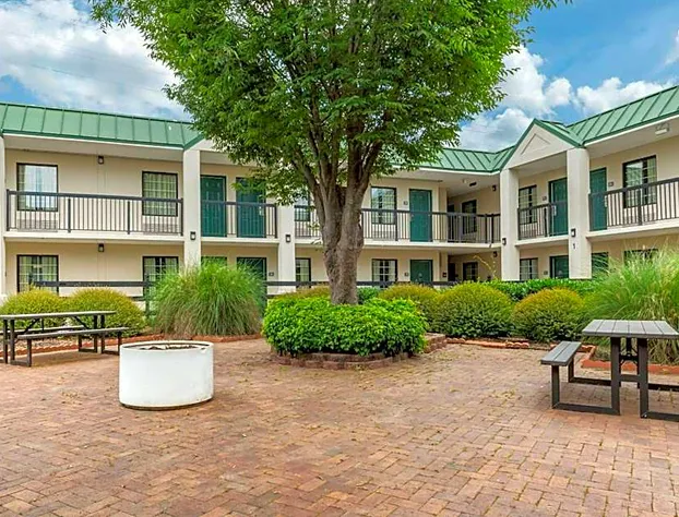 Quality Inn & Suites Hanes Mall hotel detail image 1