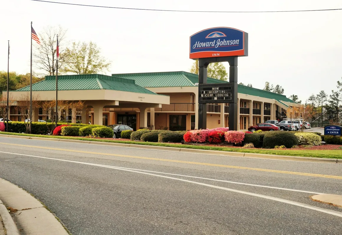 Howard Johnson by Wyndham Greensboro Near the Coliseum hotel hero