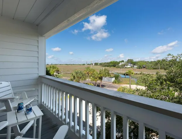 Shem Creek Inn hotel detail image 3