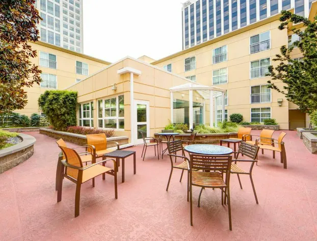 Courtyard by Marriott Seattle Bellevue/Downtown hotel detail image 2