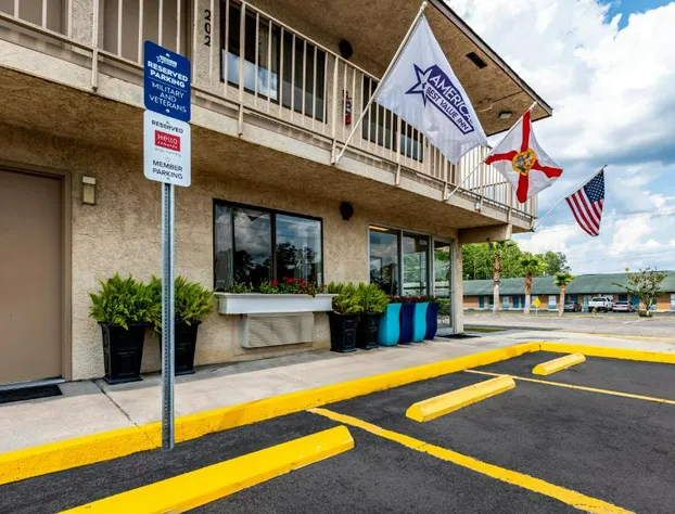 Americas Best Value Inn Lake City hotel detail image 2
