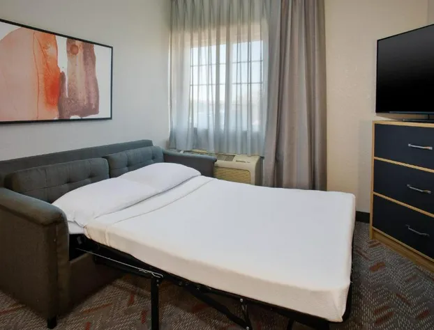 Candlewood Suites Kenosha – Pleasant Prairie by IHG hotel detail image 4