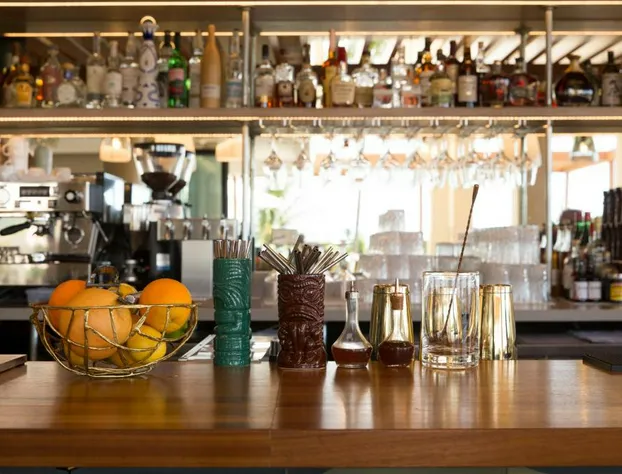 Queen Kapiolani Hotel hotel detail image 4