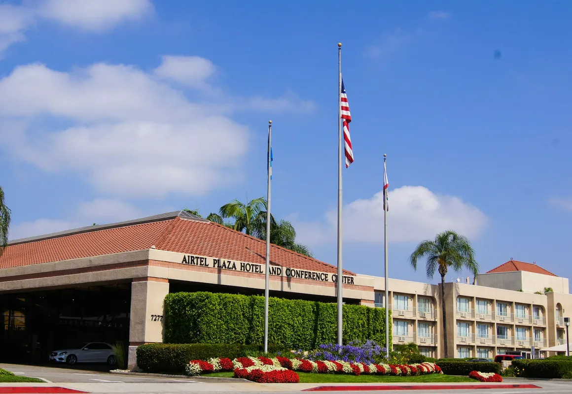 Airtel Plaza Hotel hotel hero