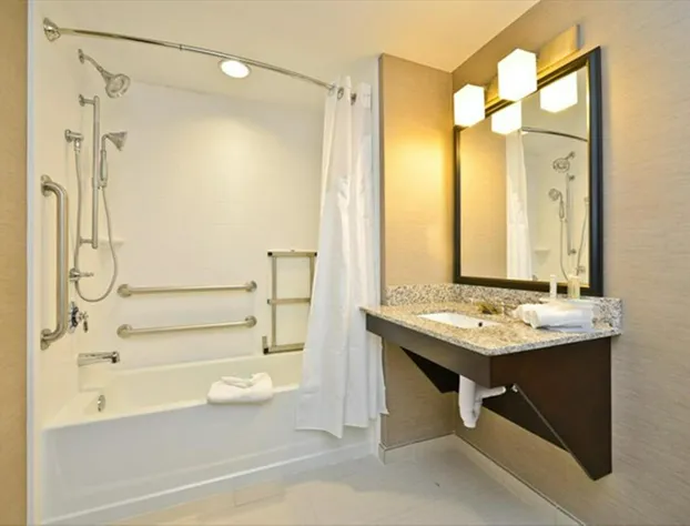 Holiday Inn Express & Suites Utica by IHG hotel detail image 4