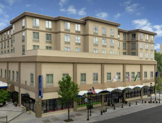 Hilton Garden Inn Yakima Downtown hotel detail image 1