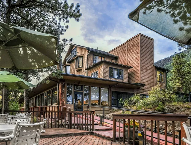 The Historic Crag's Lodge hotel detail image 1