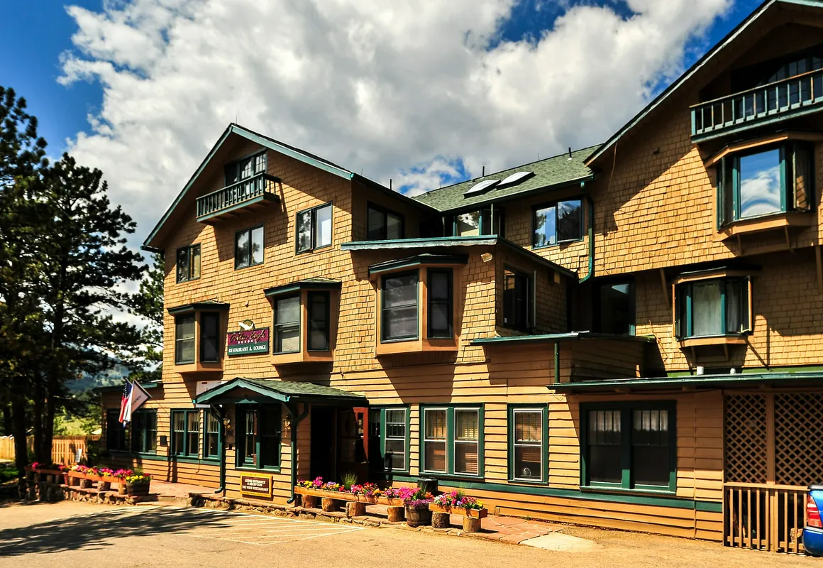 The Historic Crags Lodge hotel hero
