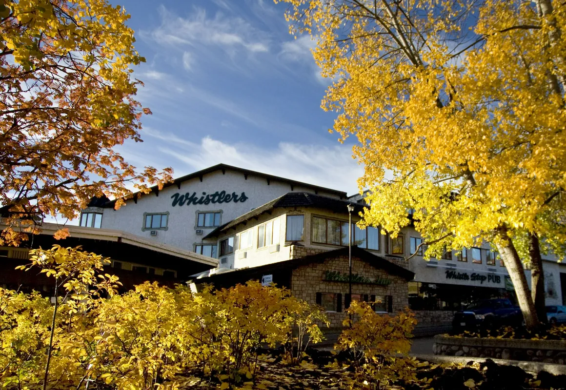 Whistler's Inn hotel hero