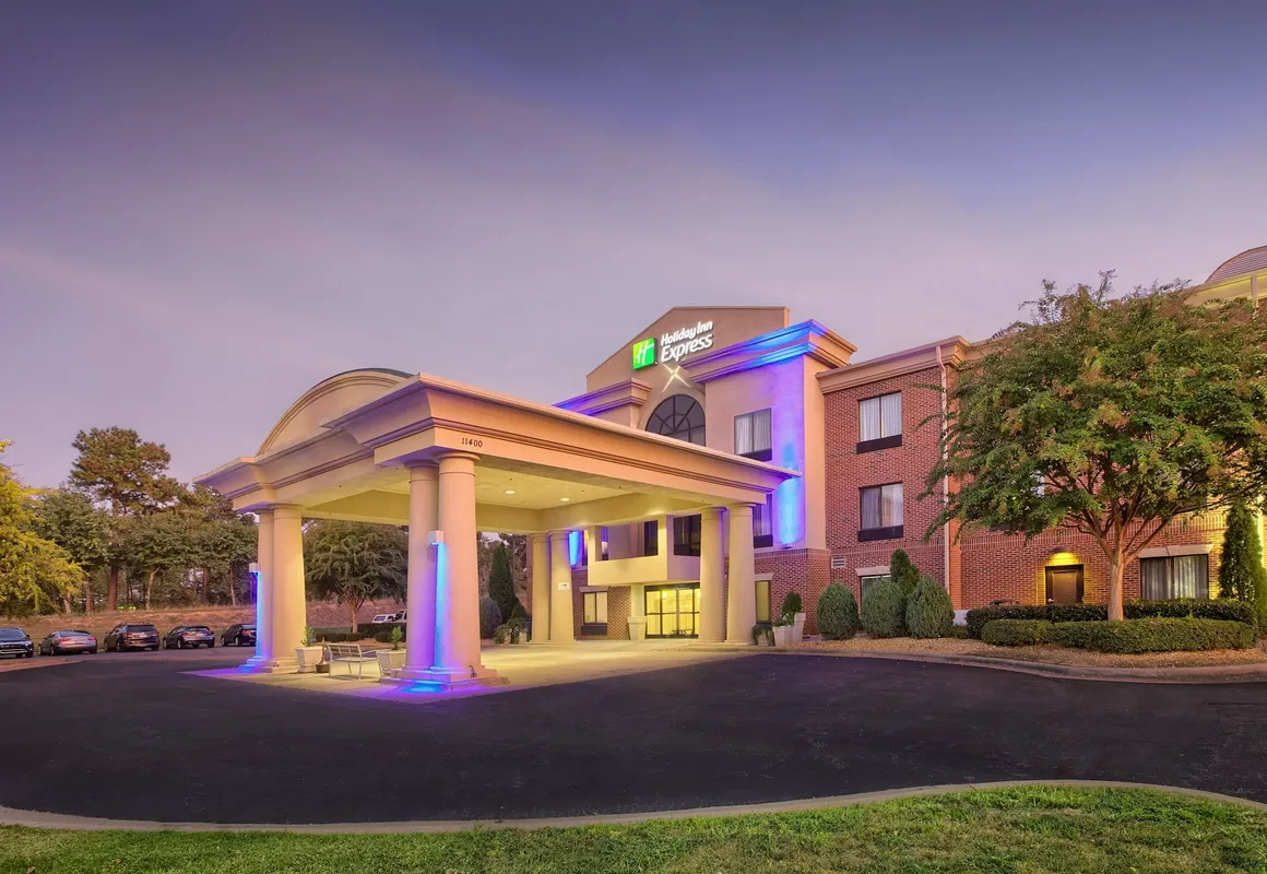 Holiday Inn Express & Suites Raleigh North - Wake Forest by IHG hotel hero
