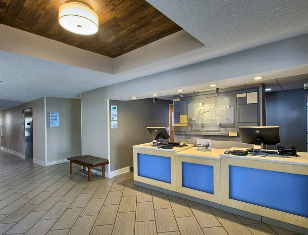 Holiday Inn Express & Suites Raleigh North - Wake Forest by IHG hotel detail image 3