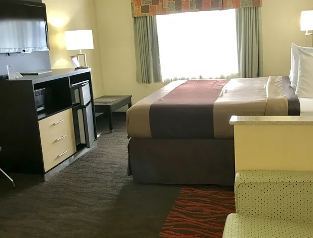 Quality Inn & Suites hotel detail image 2