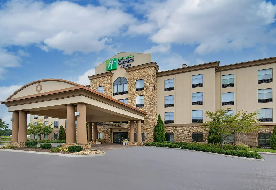 Holiday Inn Express Cleveland Northwest by IHG hotel hero