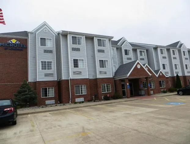 Microtel Inn & Suites by Wyndham South Bend/At Notre Dame Un hotel detail image 2