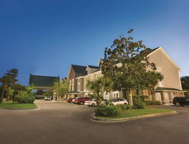 Country Inn & Suites by Radisson, Beaufort West, SC hotel detail image 1