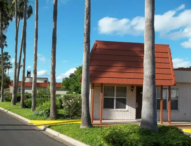 Victoria Palms Inn & Suites hotel detail image 1