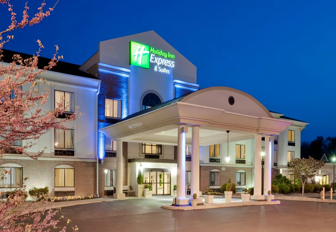 Holiday Inn Express Hotel & Suites Easton by IHG hotel hero