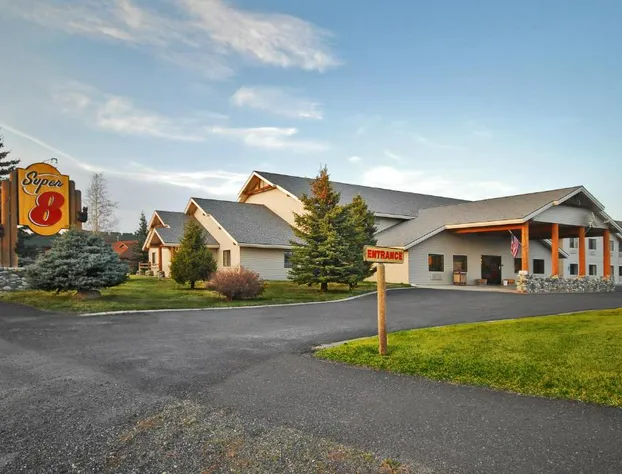 Super 8 by Wyndham McCall hotel detail image 1