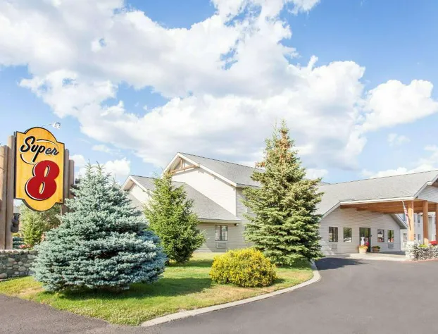 Super 8 by Wyndham McCall hotel detail image 1