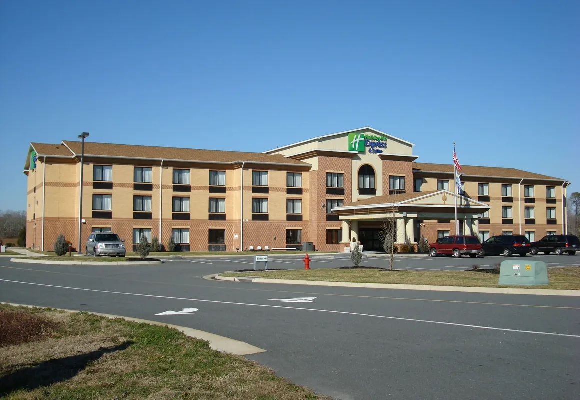 Holiday Inn Express & Suites Exmore - Eastern Shore by IHG hotel hero