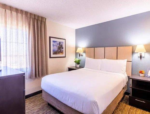 Sonesta Simply Suites Detroit Troy hotel detail image 3