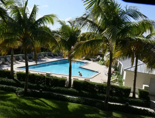 Holiday Inn Express North Palm Beach-Oceanview by IHG hotel detail image 2