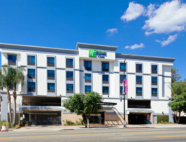 Holiday Inn Express Hotel & Suites Hollywood Walk of Fame by IHG hotel detail image 1