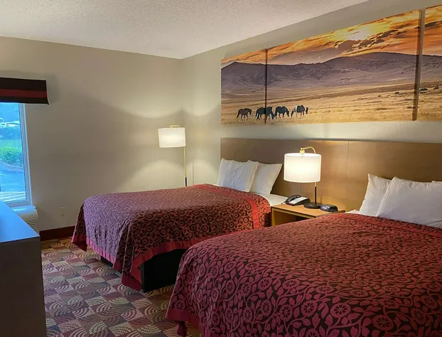 Days Inn & Suites by Wyndham Ridgeland hotel detail image 2