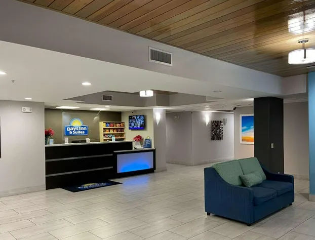 Days Inn & Suites by Wyndham Ridgeland hotel detail image 1