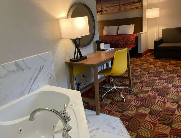 Days Inn & Suites by Wyndham Ridgeland hotel detail image 3