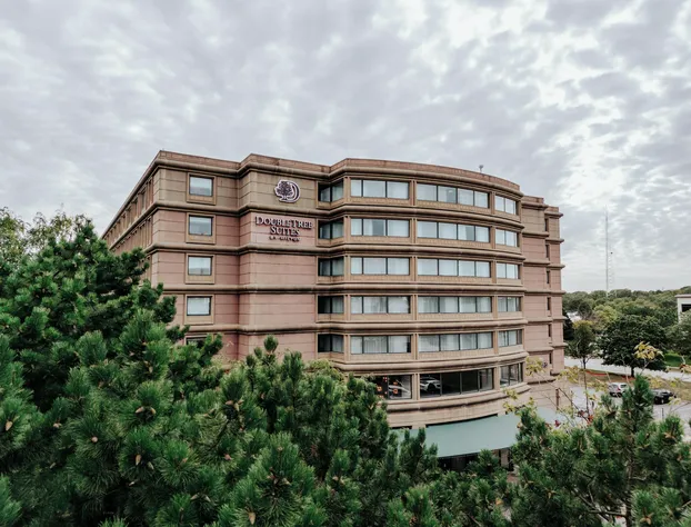 DoubleTree Suites by Hilton Htl & Conf Cntr Downers Grove hotel detail image 1