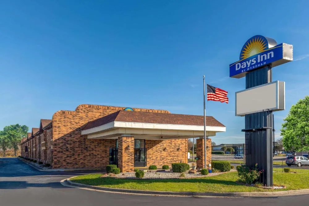 Days Inn by Wyndham Anderson IN hotel hero