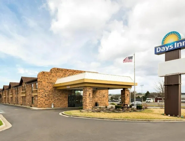 Days Inn by Wyndham Anderson IN hotel detail image 2