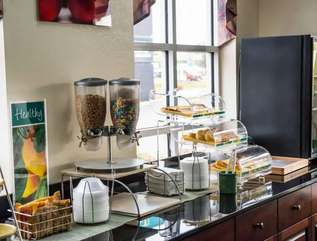 Quality Inn Chipley I-10 at Exit 120 hotel detail image 3