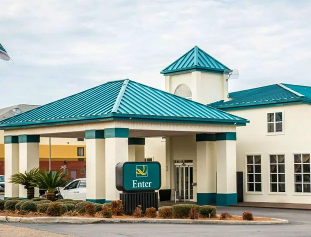 Quality Inn Chipley I-10 at Exit 120 hotel detail image 1