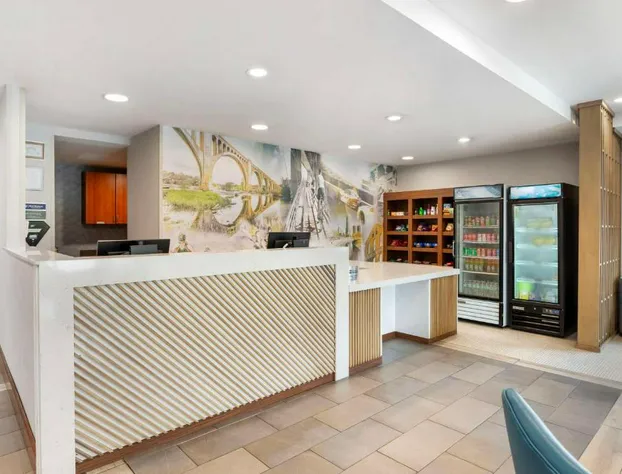 Best Western Premier Richmond City Gateway hotel detail image 3