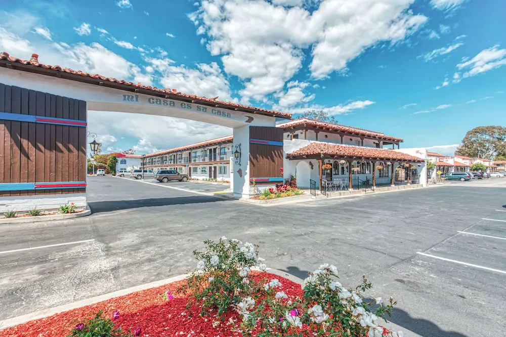 Casa Via Mar Inn, an Ascend Collection Hotel hotel hero