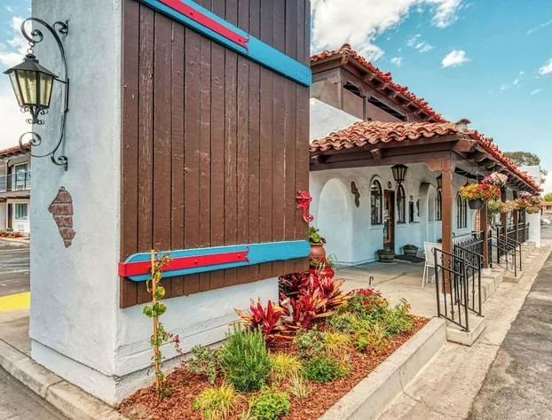 Casa Via Mar Inn, an Ascend Collection Hotel hotel detail image 1