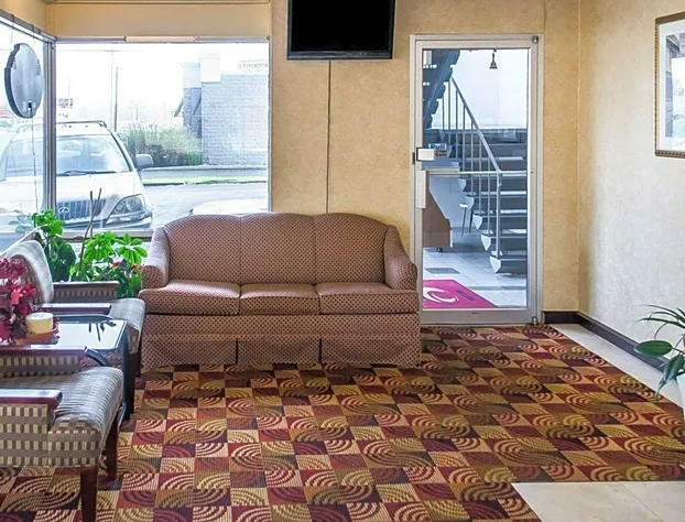 Economy Inn & Suites hotel detail image 1