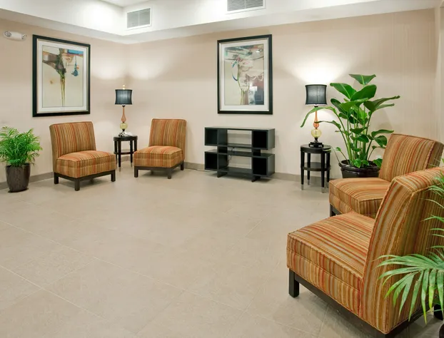 Holiday Inn Express & Suites Topeka North by IHG hotel detail image 2