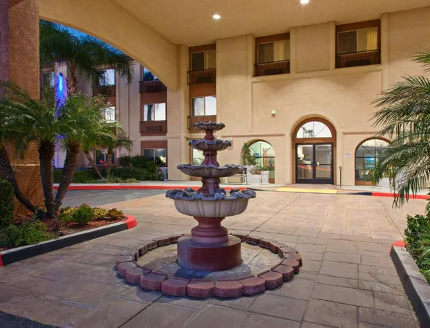 Holiday Inn Express Temecula by IHG hotel detail image 2