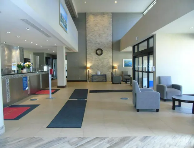 Ramada by Wyndham Belleville Harbourview Conference Centre hotel detail image 3