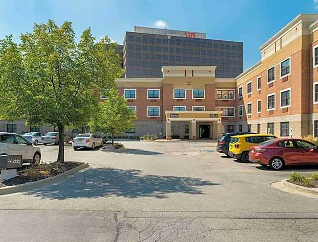 Extended Stay America Suites Chicago Skokie hotel detail image 3