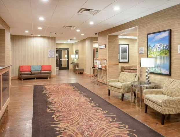 Hampton Inn & Suites Denver/South-RidgeGate hotel detail image 3