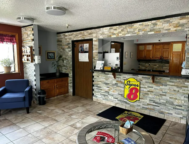 Super 8 by Wyndham Boone hotel detail image 3