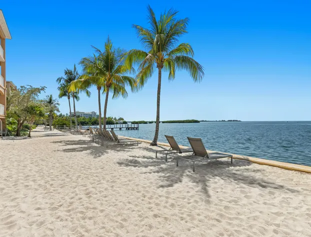 Beachside Resort & Residences hotel detail image 2