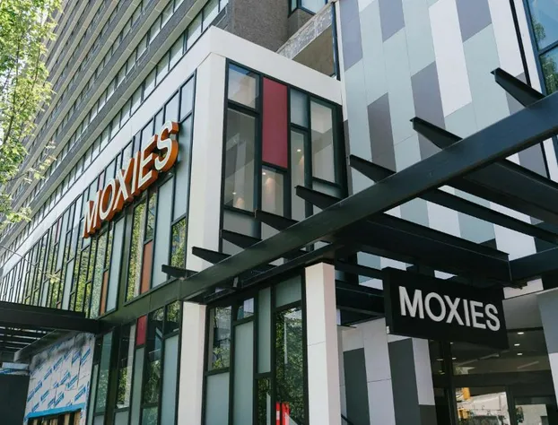 Sandman Signature Vancouver Downtown Hotel hotel detail image 2